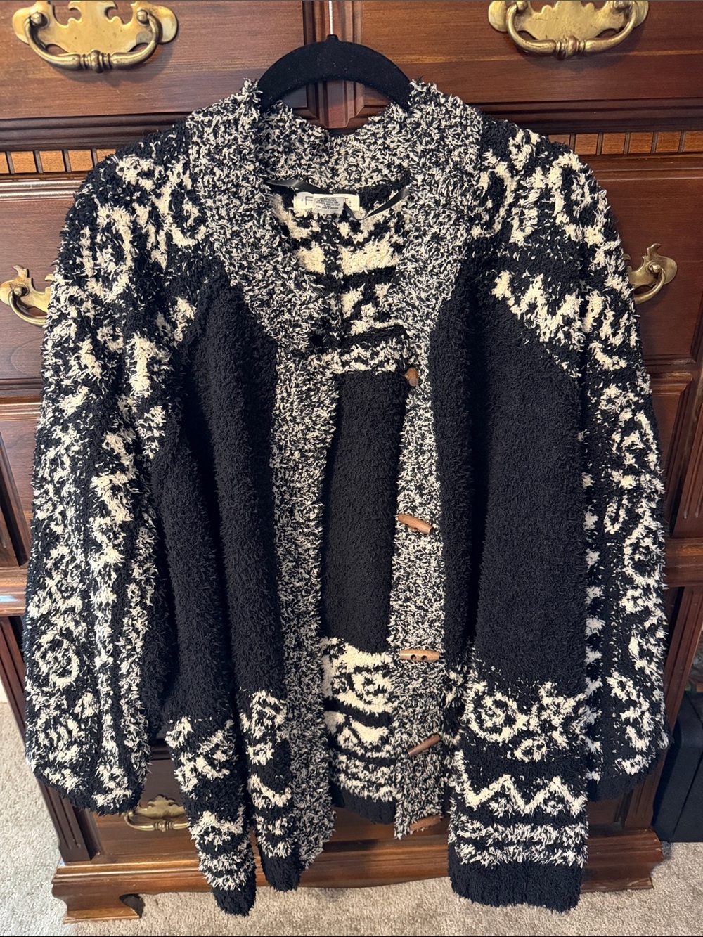 torrid Black and Cream Patterned Toggle Cardigan